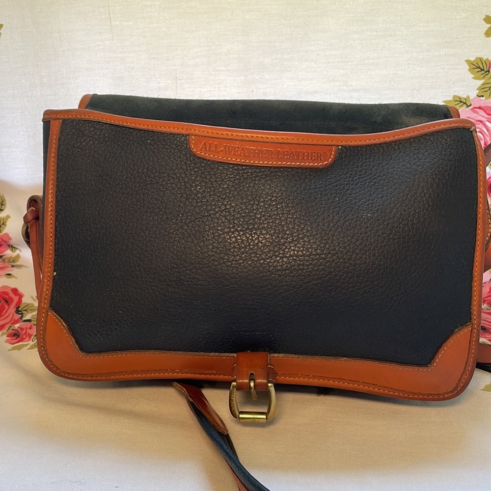 Dooney & Bourke - Picture 4 of 8